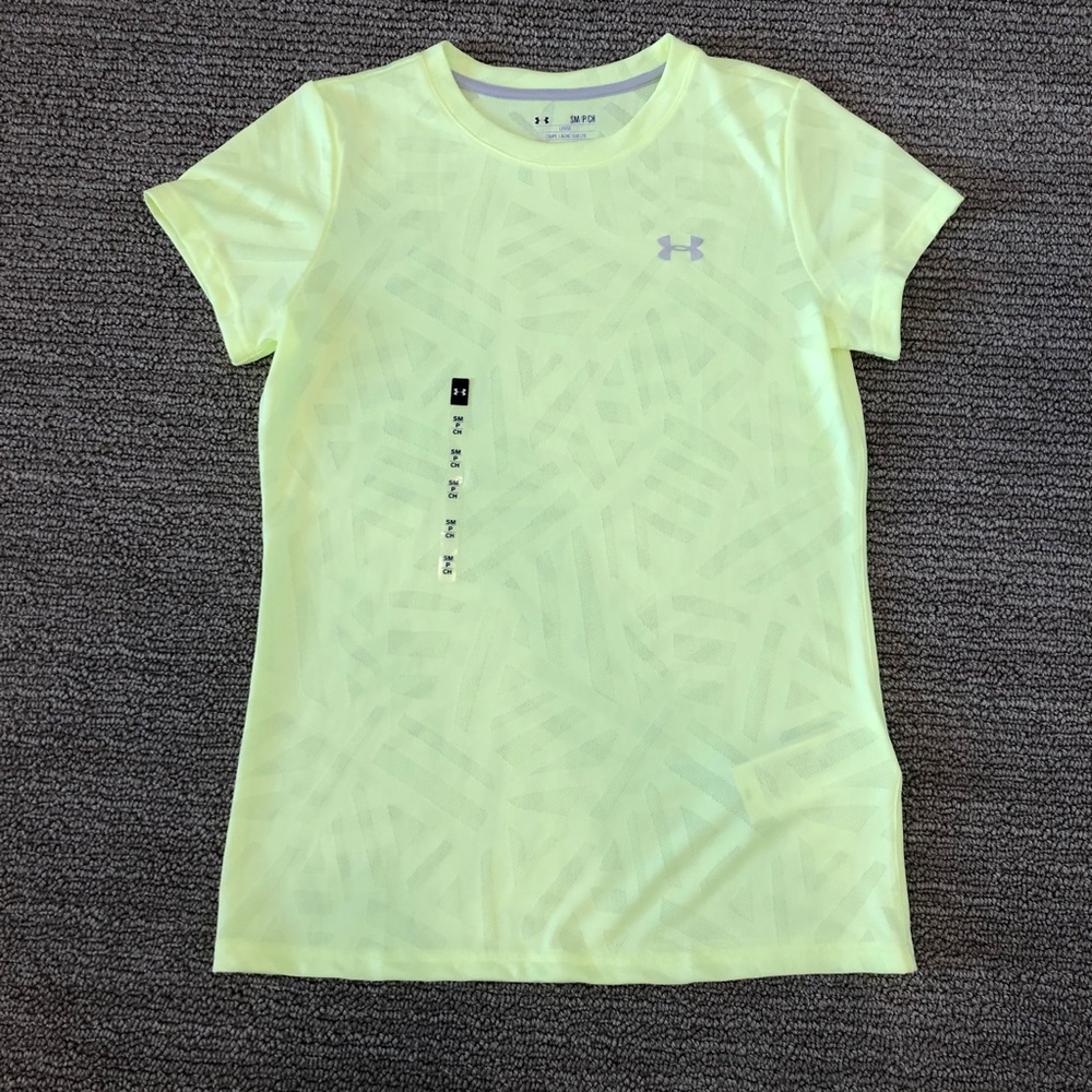 Yellow t shirt